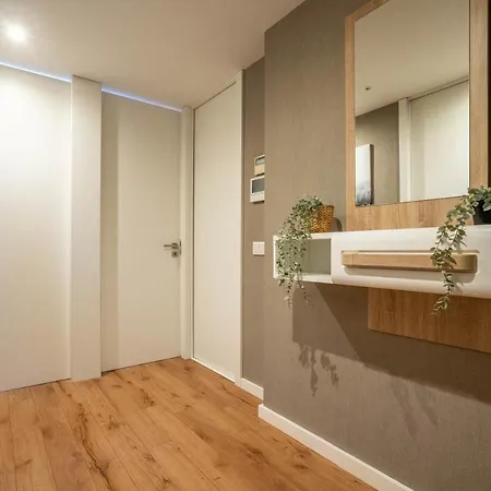 Joao Iv Jewel Retreat By Lovelystay Apartamento Oporto