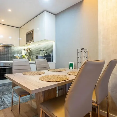 Joao Iv Jewel Retreat By Lovelystay Oporto