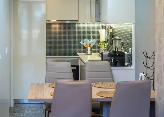 Joao Iv Jewel Retreat By Lovelystay Porto