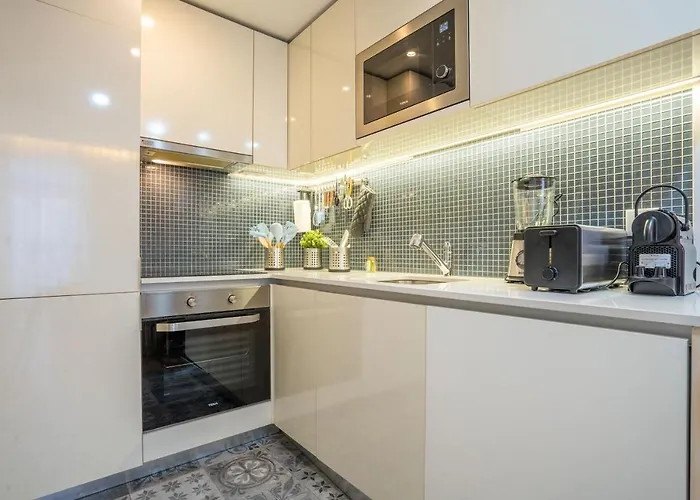 Joao Iv Jewel Retreat By Lovelystay Porto