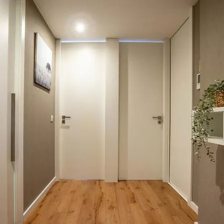 Joao Iv Jewel Retreat By Lovelystay Apartment *
