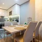 Joao Iv Jewel Retreat By Lovelystay Porto